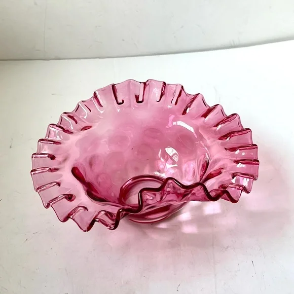 Vintage Fenton cranberry glass bride's basket bowl - Picture 5 of 10